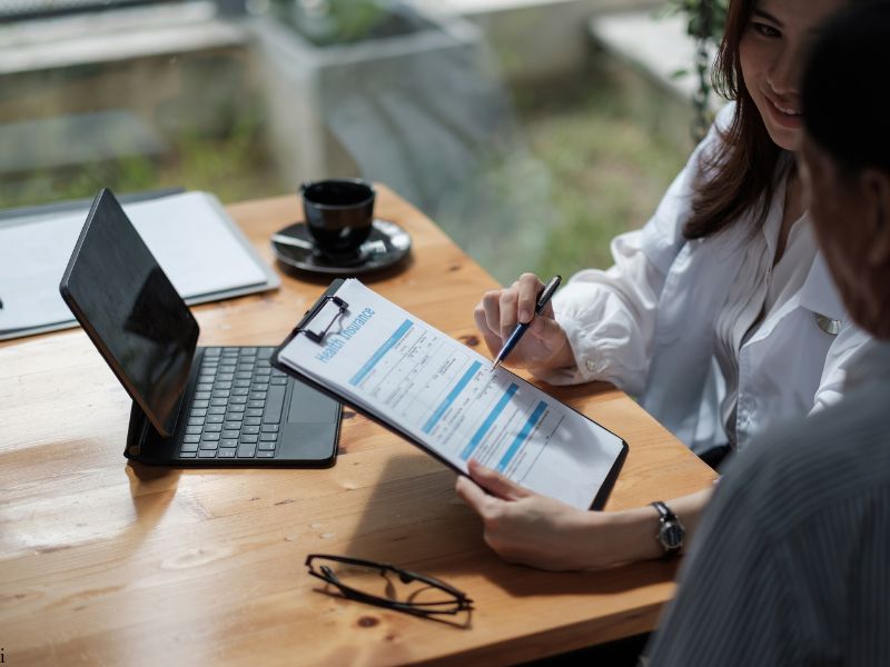 Who Qualifies for Instant Life Insurance?