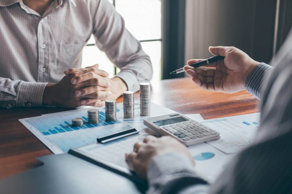 Choosing the Right Wealth Management Service